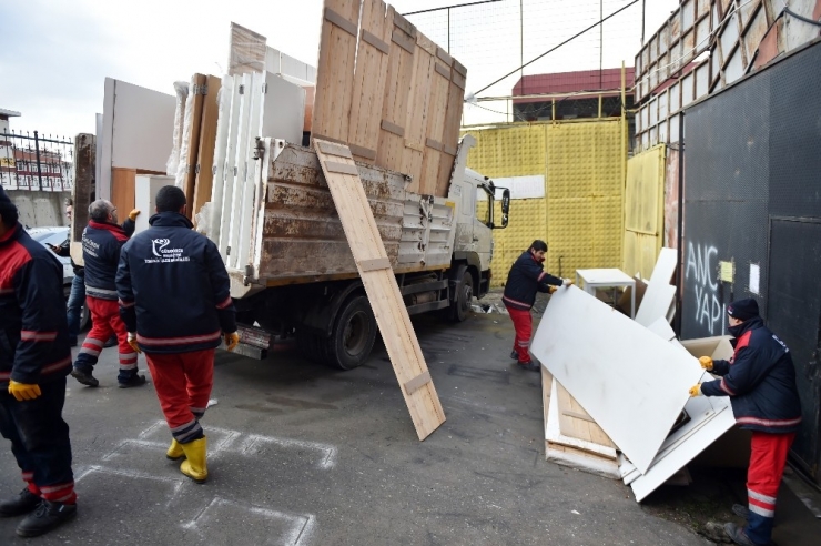19 Yıllık Güngören Stadı Yıkım İçin Boşaltılıyor