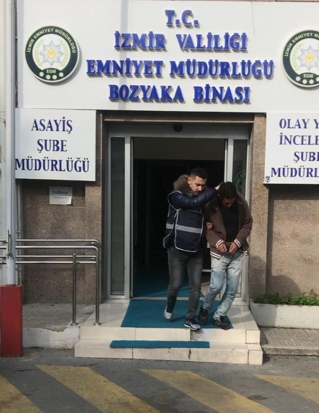 İzmir’de Sokak Ortasında İşlenen Cinayetin Şüphelisi Tutuklandı