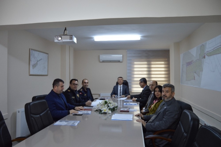 Edremit’te Kadına Yönelik Şiddetle Mücadele Koordinasyon Toplantısı Yapıldı