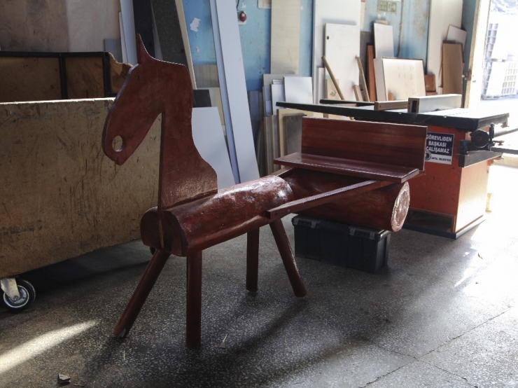 Kartal’da Budama Atıkları Geri Dönüşümle Değer Kazanıyor