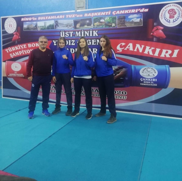 Kartepe Boks Takımı Başarısıyla Gururlandırdı