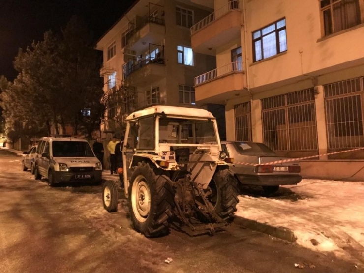 Cinnet Getiren Koca Önce Eşini Sonra Kendisini Vurdu