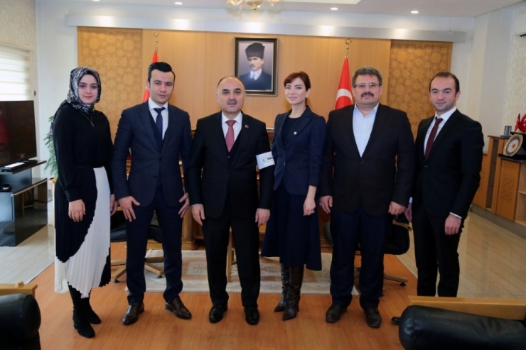 Yeşilay’dan Vali Günaydın’a Ziyaret
