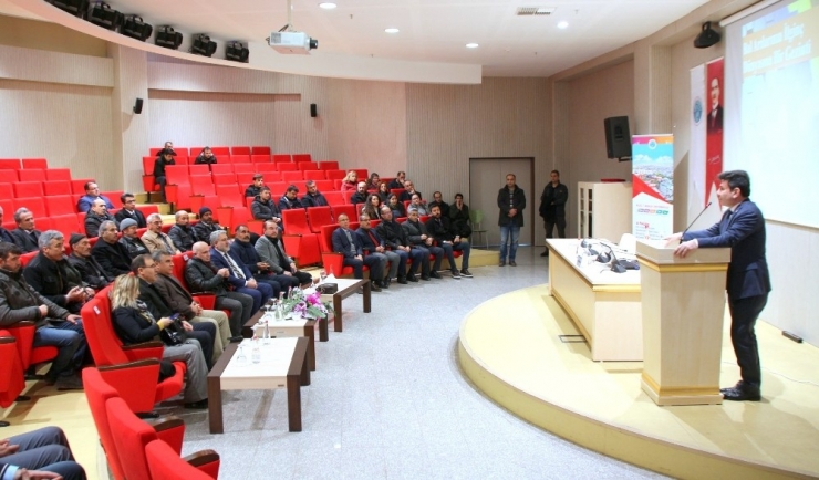 "Ana Arı Yetiştiriciliği" Konulu Eğitim Programı Gerçekleştirildi