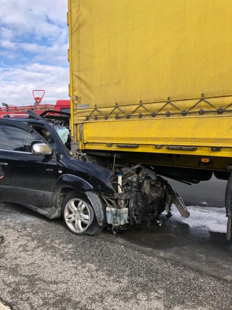 Kırklareli’de Can Pazarı: Tırın Altından Sağ Çıktılar