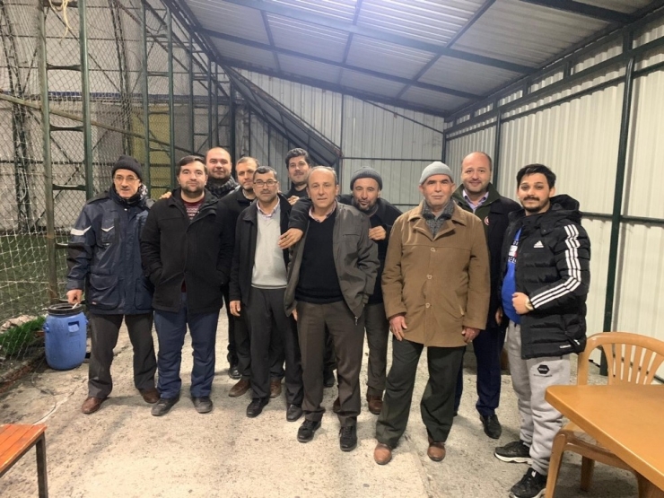 Burhaniyeli Ve Edremitli İmamlar Halı Sahada Buluştu