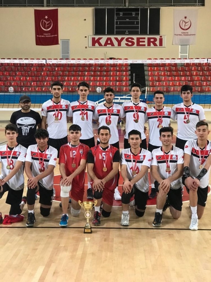 Melikgazi Voleybolda Yarı Final Ve Final Müsabakaları Başlıyor