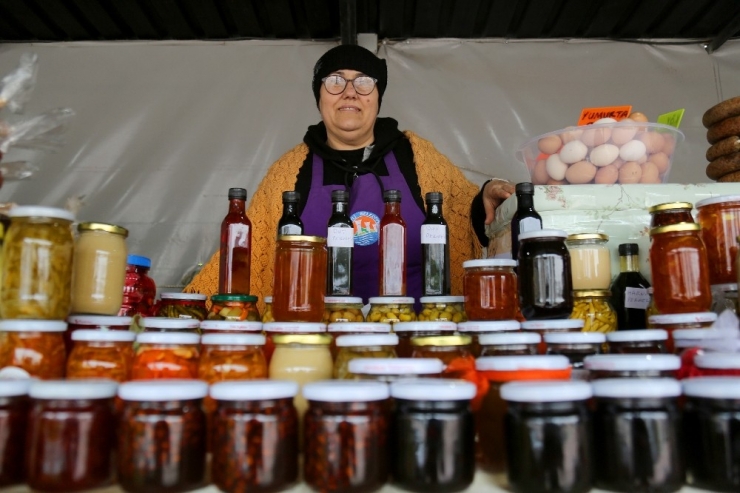 Mezitli’de 650 Kadın, Ürünlerini Doğrudan Tüketiciyle Buluşturuyor