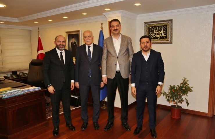 Başkan Arı, Ankara’da Temaslarda Bulundu