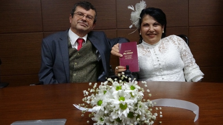 Engelleri Aşıp, Mutluluğa ‘Evet’ Dediler