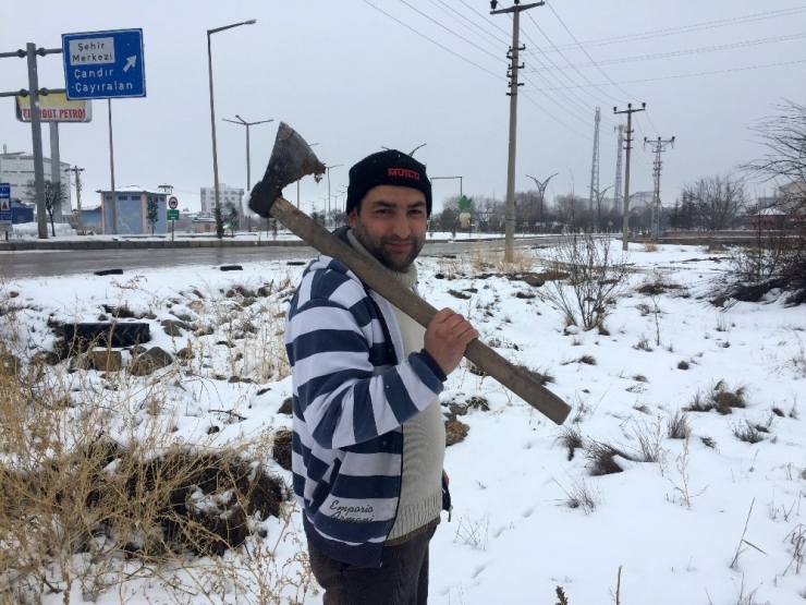 Toprak Dondu, Balta Bile Kesmedi