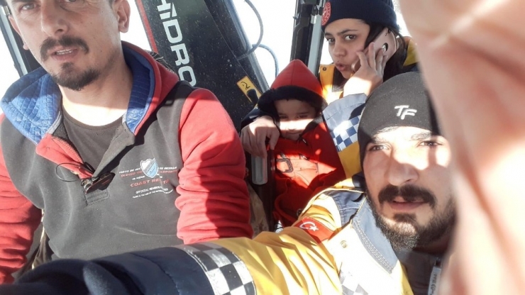 Şırnak’ta Köyde Mahsur Kalan Hasta Çocuk Hastaneye Ulaştırıldı