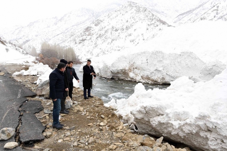 Başkan Şeylan, Çığ Bölgesinde İncelemelerde Bulundu