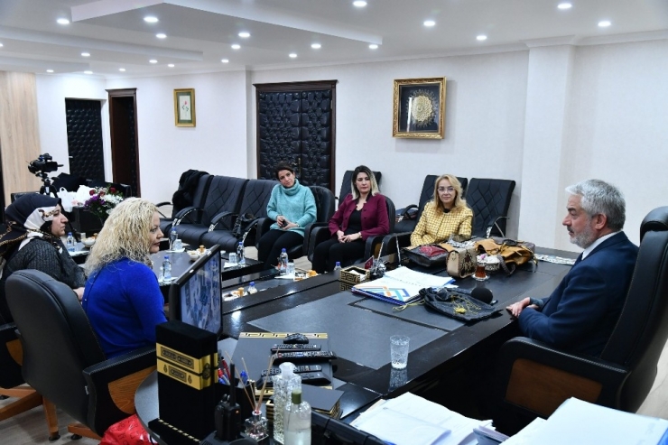 Başdeğirmen’den Yalvaçlı Kadınlara Destek