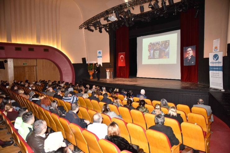 Gani Müjde: "Günde 15 Dakika Gülmek Ömrü 8 Yıl Uzatıyor"