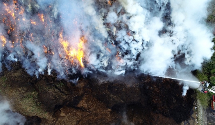 Adana’da Fabrika Yangını 15 Saattir Söndürülemedi