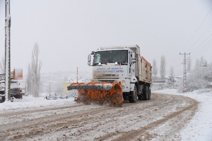 Altındağ’da 24 Saat Kar Nöbeti