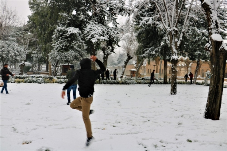 Balıklıgöl Beyaza Büründü