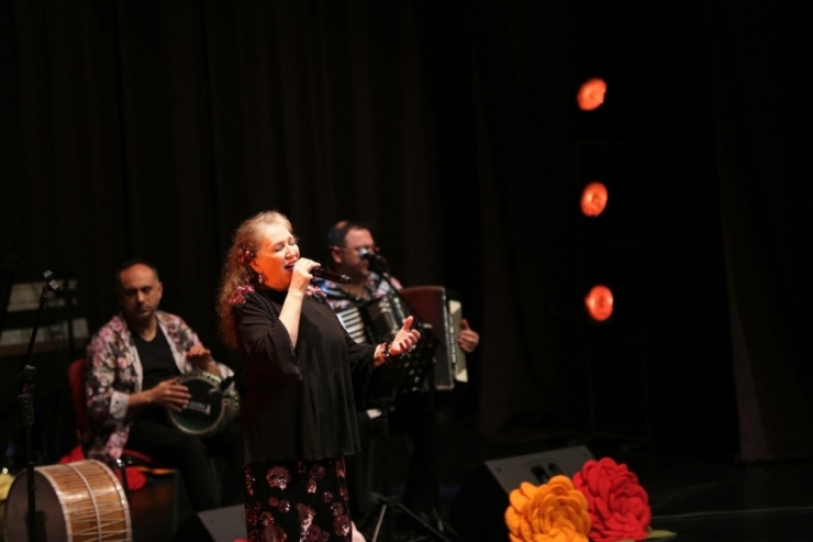 Küçükçekmece’de Suzan Kardeş Rüzgarı