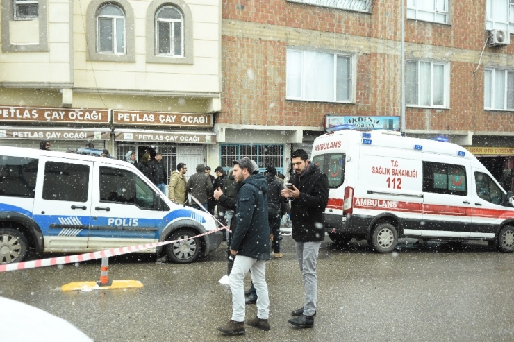 Başına 7 Mermi İsabet Alan Adam Olay Yerinde Hayatını Kaybetti