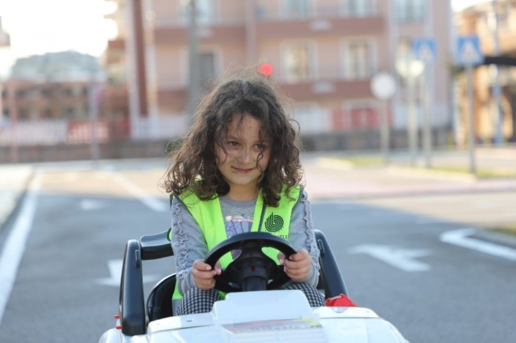 Bilgievleri Öğrencileri Trafik Eğitim Parkında