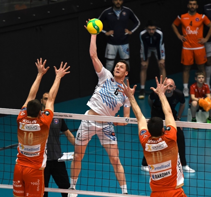 Cev Erkekler Şampiyonlar Ligi: Greenyard Maaseik: 3 - Halkbank Ankara: 1