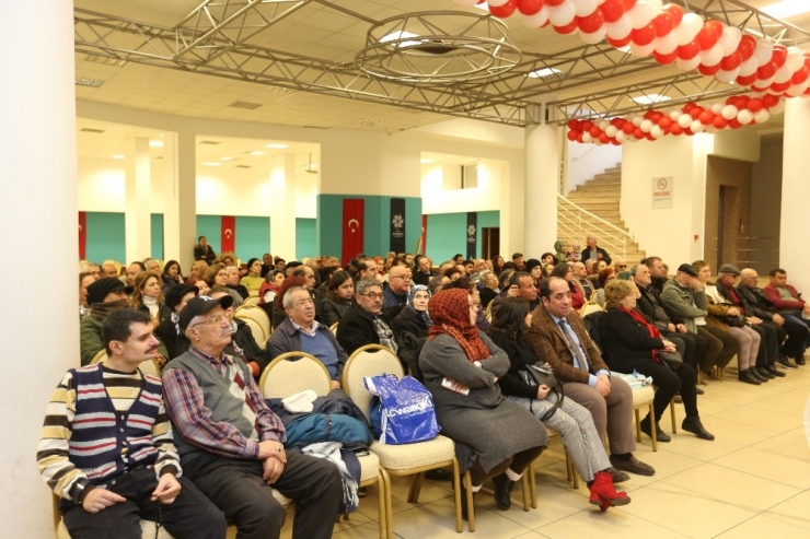 Efeler’de Yaşam Boyu Göz Sağlığı Paneli Gerçekleştirildi