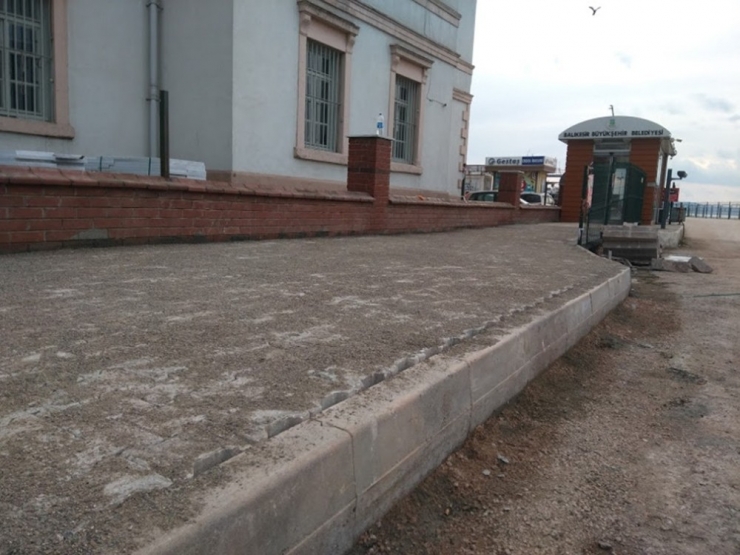 Erdek İskelesine Yaya Yolu