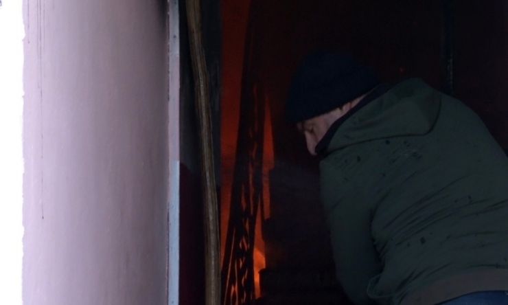 Fatih’te Madde Bağımlısı Genç Evi Yaktı