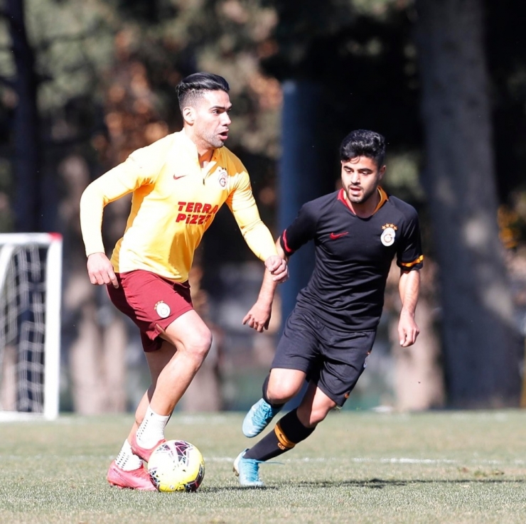 Galatasaray’da Falcao Takımla Çalıştı