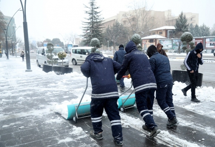 Gaziantep’te 650 Personelle Karla Mücadele Çalışmaları Sürüyor