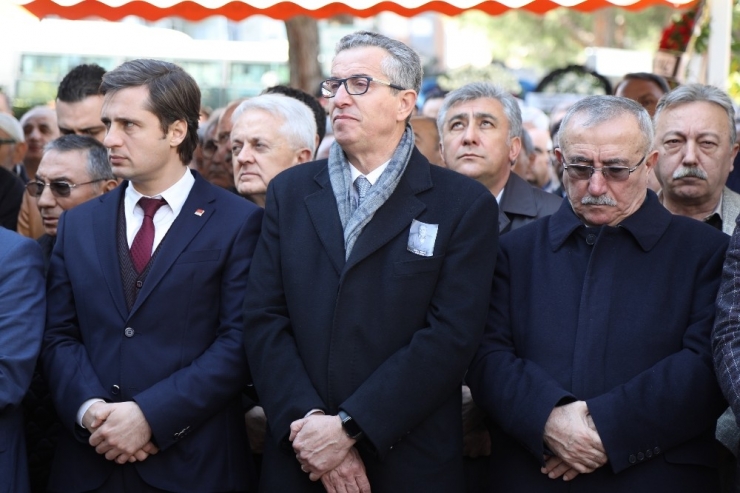 Hilmi Arda Son Yolcuğuna Uğurlandı