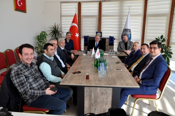 Başkan Ülker: ‘Karacabeyliyim’ Diyen Tüm Vatandaşlarımızı Desteğe Bekliyoruz