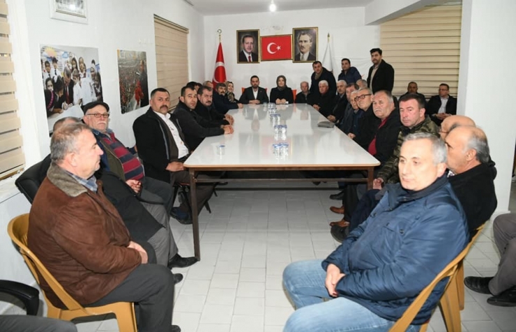 Lapseki Ak Parti İlçe Teşkilatı Delegelerle Buluştu