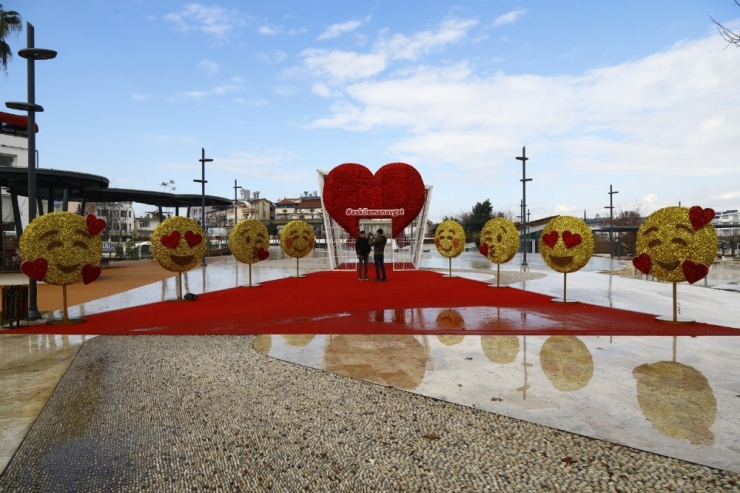 Manavgat’a 14 Şubat’ta Emojili Kalpli Çekim Noktası
