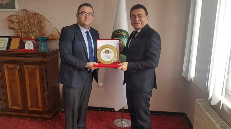 Medaş, Yunak’ta Muhtarlarla Bir Araya Geldi