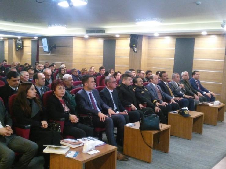 Tarsus‘ta Muhtarlara Bilgilendirme Toplantısı