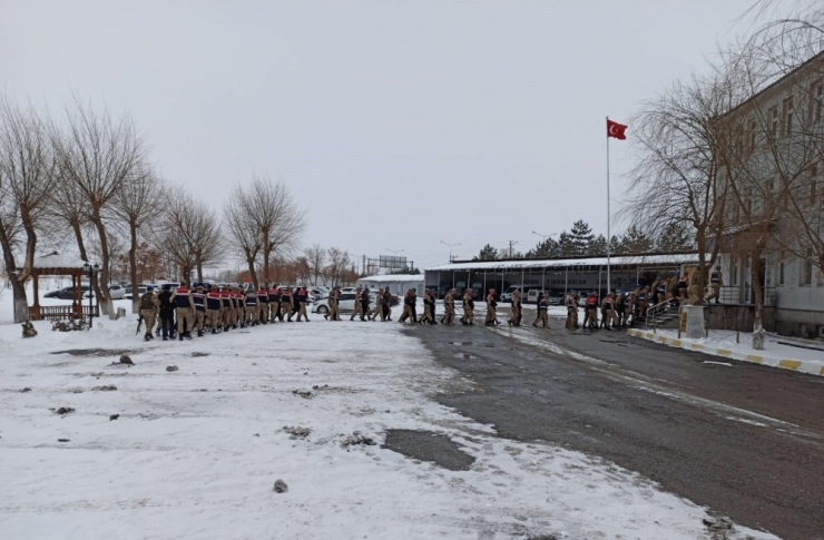 Muş Merkezli 5 İlde Terör Operasyonu: 39 Gözaltı