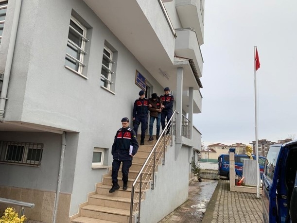 Ordu’da Kendilerini Jandarma Olarak Tanıtan Dolandırıcılar Yakalandı