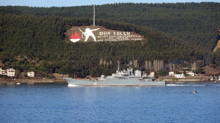 Rus Savaş Gemisi ’Caesar Kunikov’ Çanakkale Boğazı’ndan Geçti