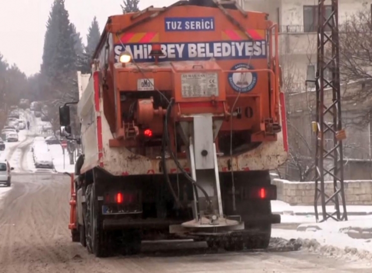 Şahinbey’de Karla Mücadele Sürüyor