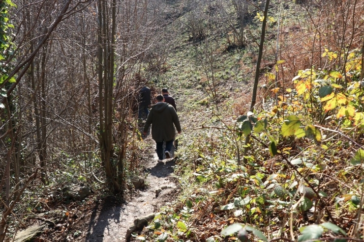 Sakarya’nın Saklı Cenneti Olan Doğançay Şelalesine Gelen 100 Kişiden 80’i Geri Dönüyor