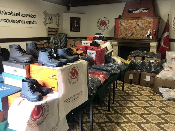 İstanbul’da Emekli Polislerden Elazığ’a Yardım