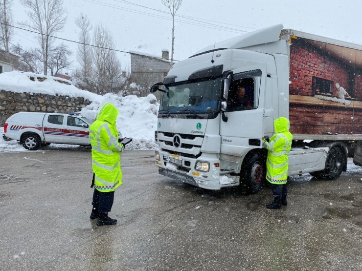 Jandarmadan ‘Emniyet Kemeri Ve Cep Telefonu’ Denetimi