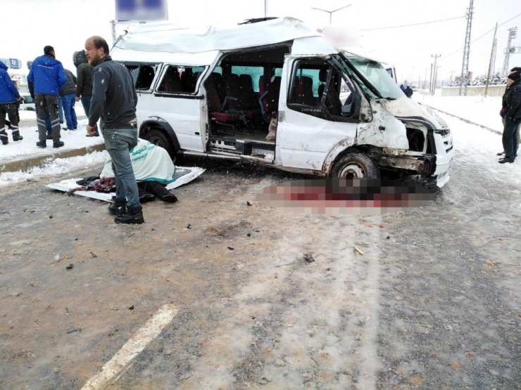 2 Kişinin Hayatını Kaybettiği Kaza Güvenlik Kamerasında