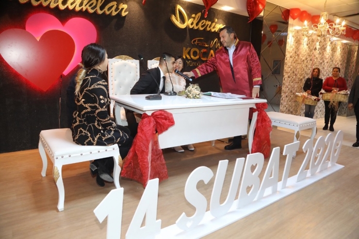 Kocaispir, Sevgililer Günü’nde Nikah Kıydı