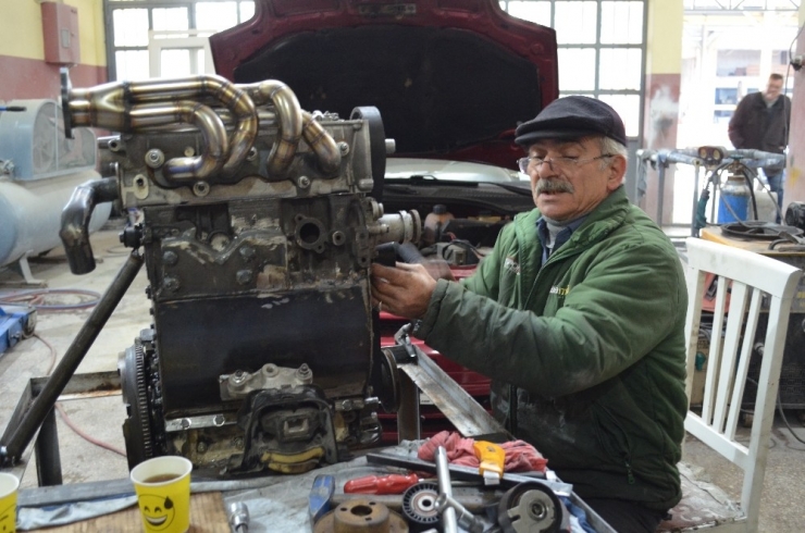 1978 Yılında Lpg’yi İlk Kez Otomobilde Denemişti Şimdide Motor Tasarladı