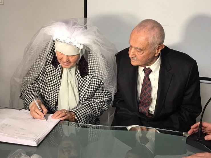 Alzaymır, Aşklarını Unutturmadı