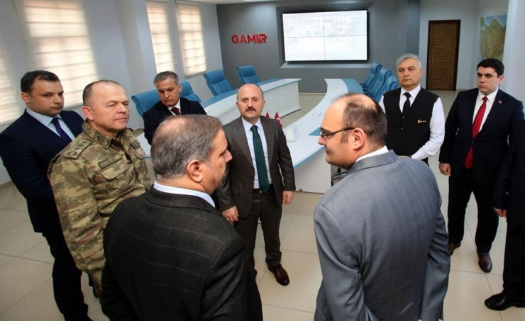 Vali Varol Gamer’de İncelemelerde Bulundu