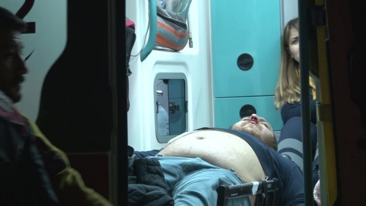 Ankara’da Birlikte Alkol Aldığı Arkadaşını Bıçakladı